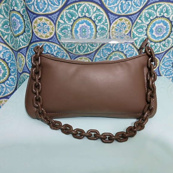 Zara Handbags - Zara Olive Green Leather Shoulder Bag with Chunky Chain
